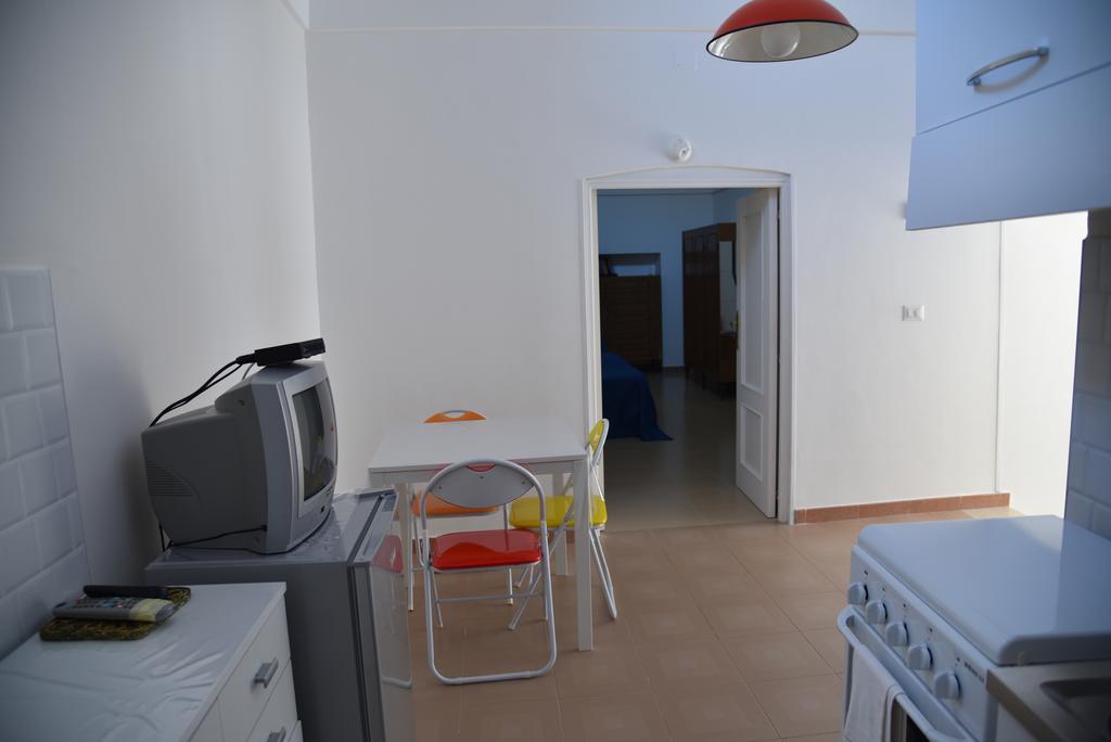 Nomadi Sedentari - Irsina Apartment ภายนอก รูปภาพ